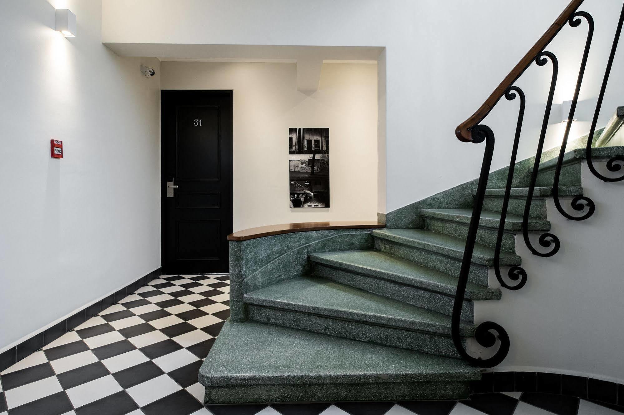 Apart Hotel B Сантяго Екстериор снимка